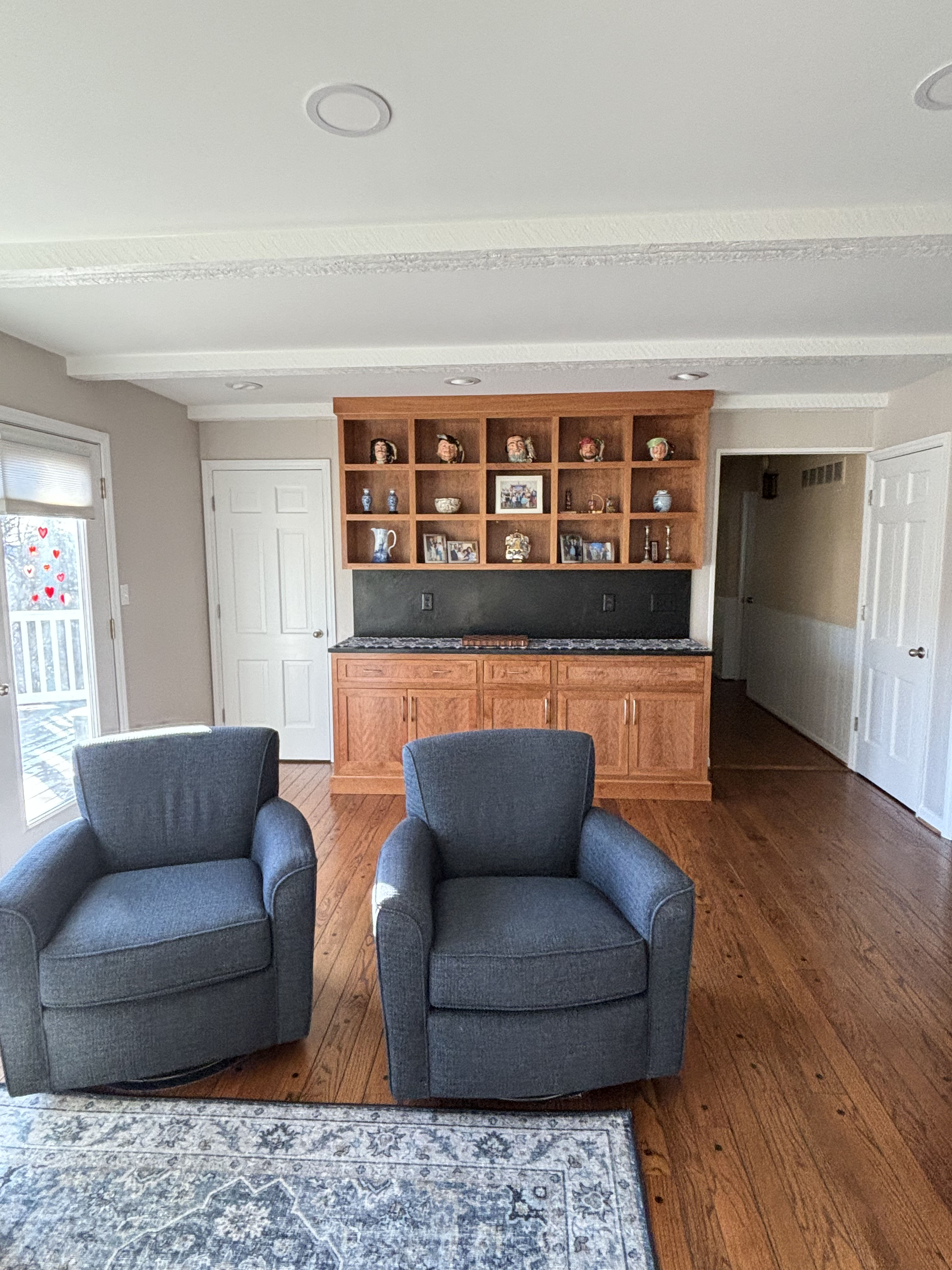 Family room before renovation